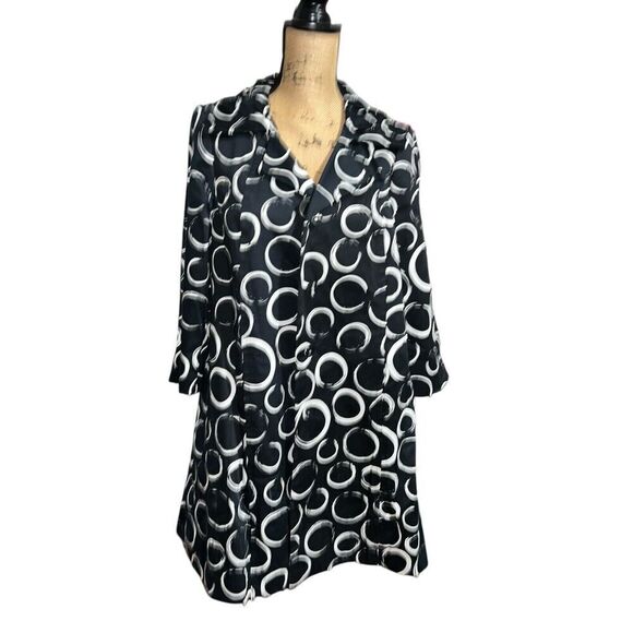 Sunny Leigh Black White Pink Knee‎ Length Button Up 3/4 Sleeve Jacket Size 8 NWT - Picture 1 of 9